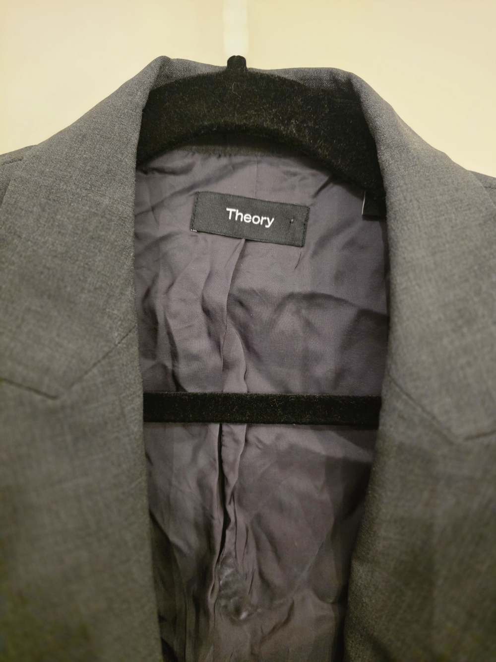 THEORY Etiennett Blazer In  Good Wool - Picture 6 of 10